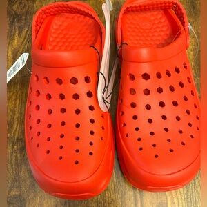 Joybees Active Clog Adult Red
Mens Size 11 new